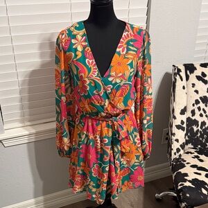 Baltic Born *NWT Multicolor Floral Long Sleeve Dress 💕💚